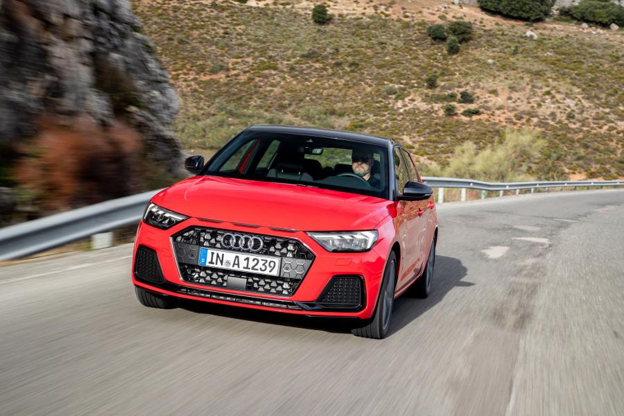  Audi A1 Sportback 30 TFSI Advanced 2018 года  (WW) (фото 16 из 16)